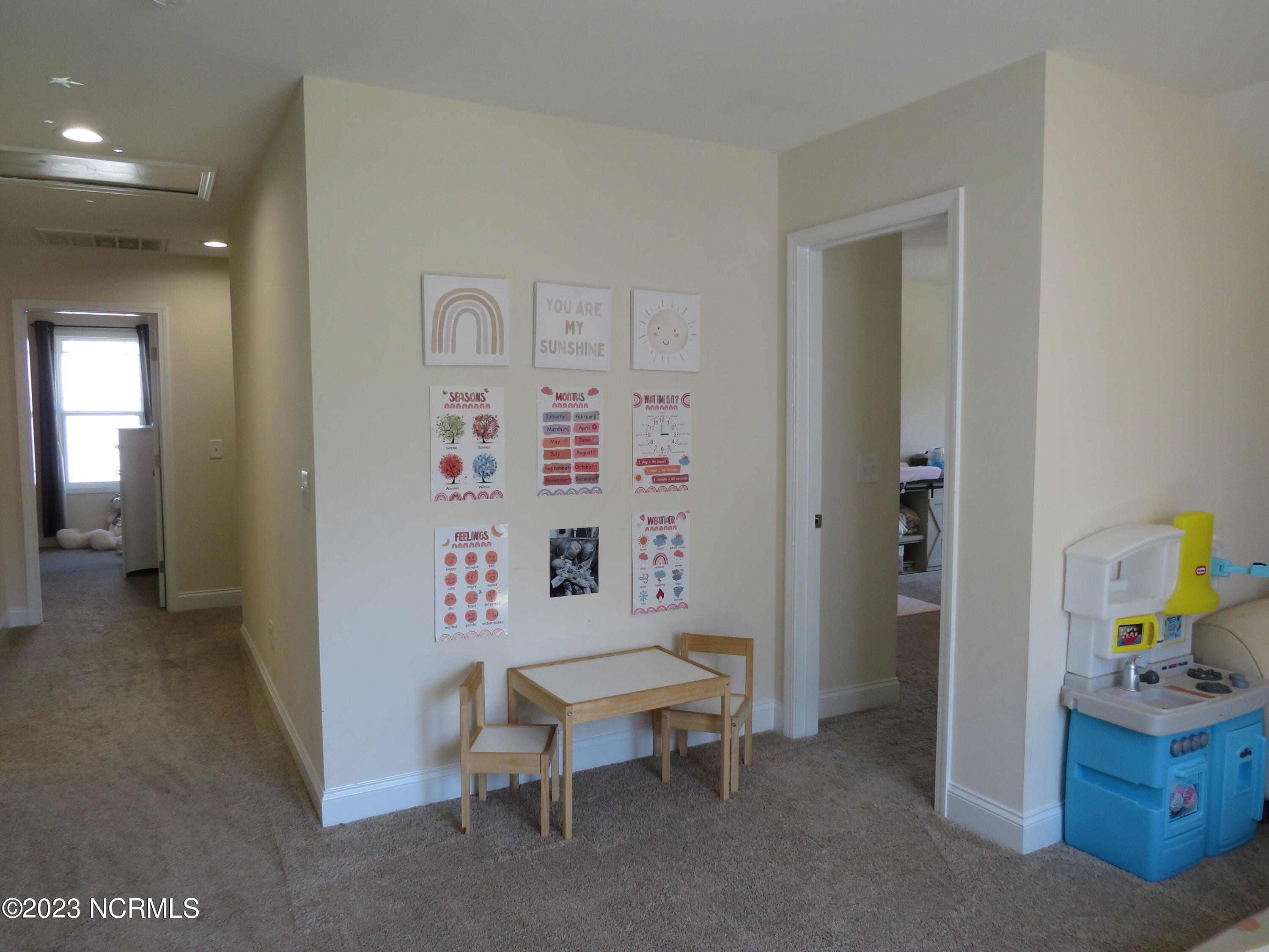 425 Palisades Drive