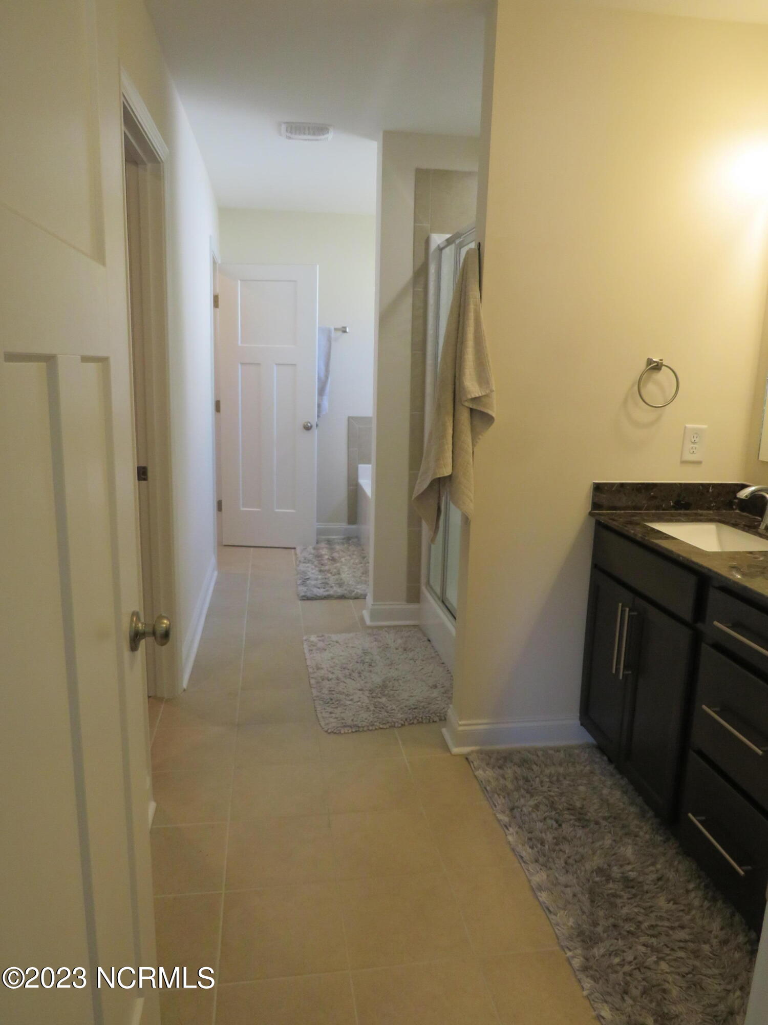 425 Palisades Drive