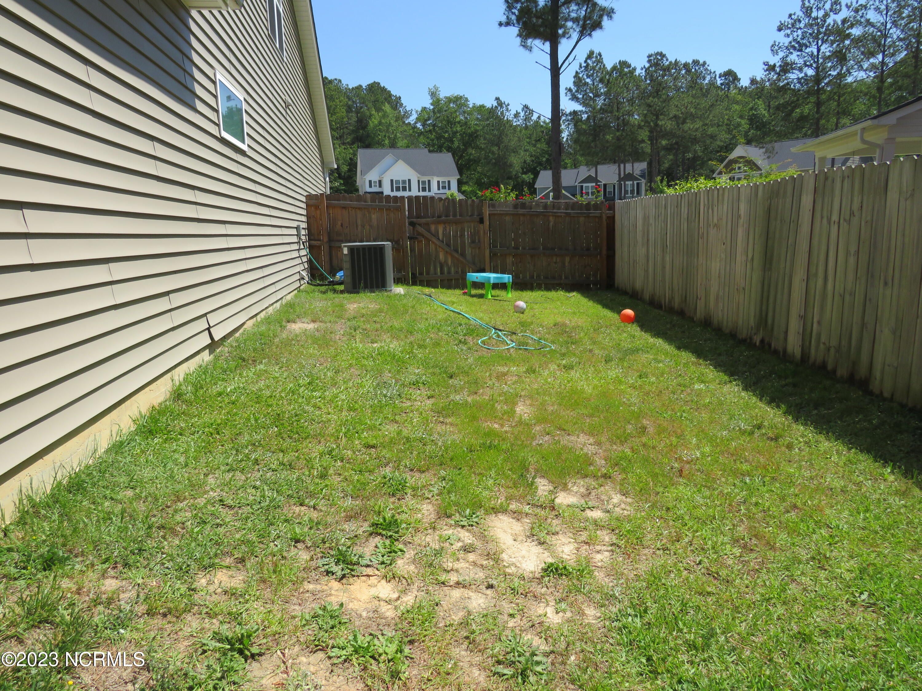 425 Palisades Drive