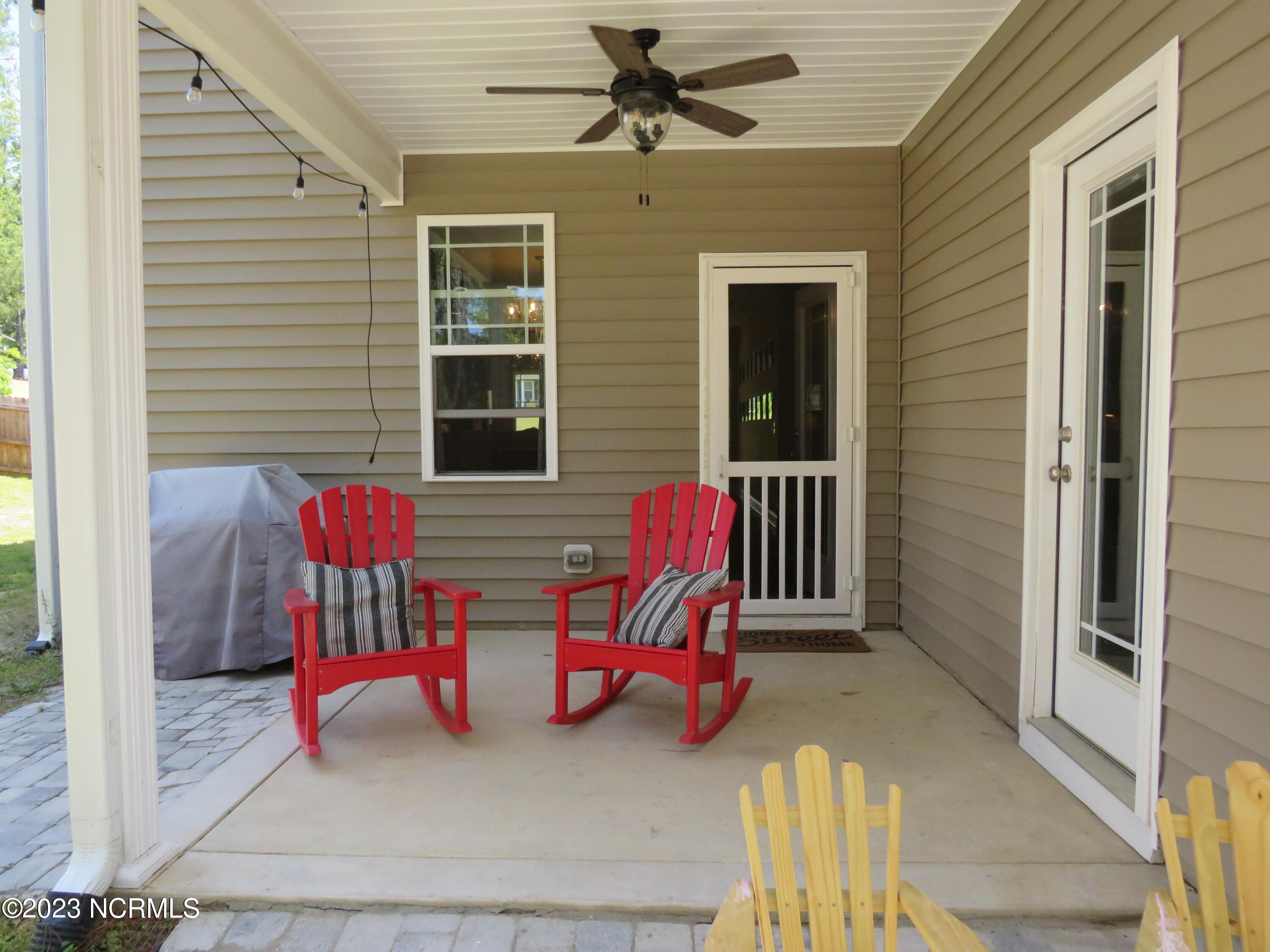 425 Palisades Drive