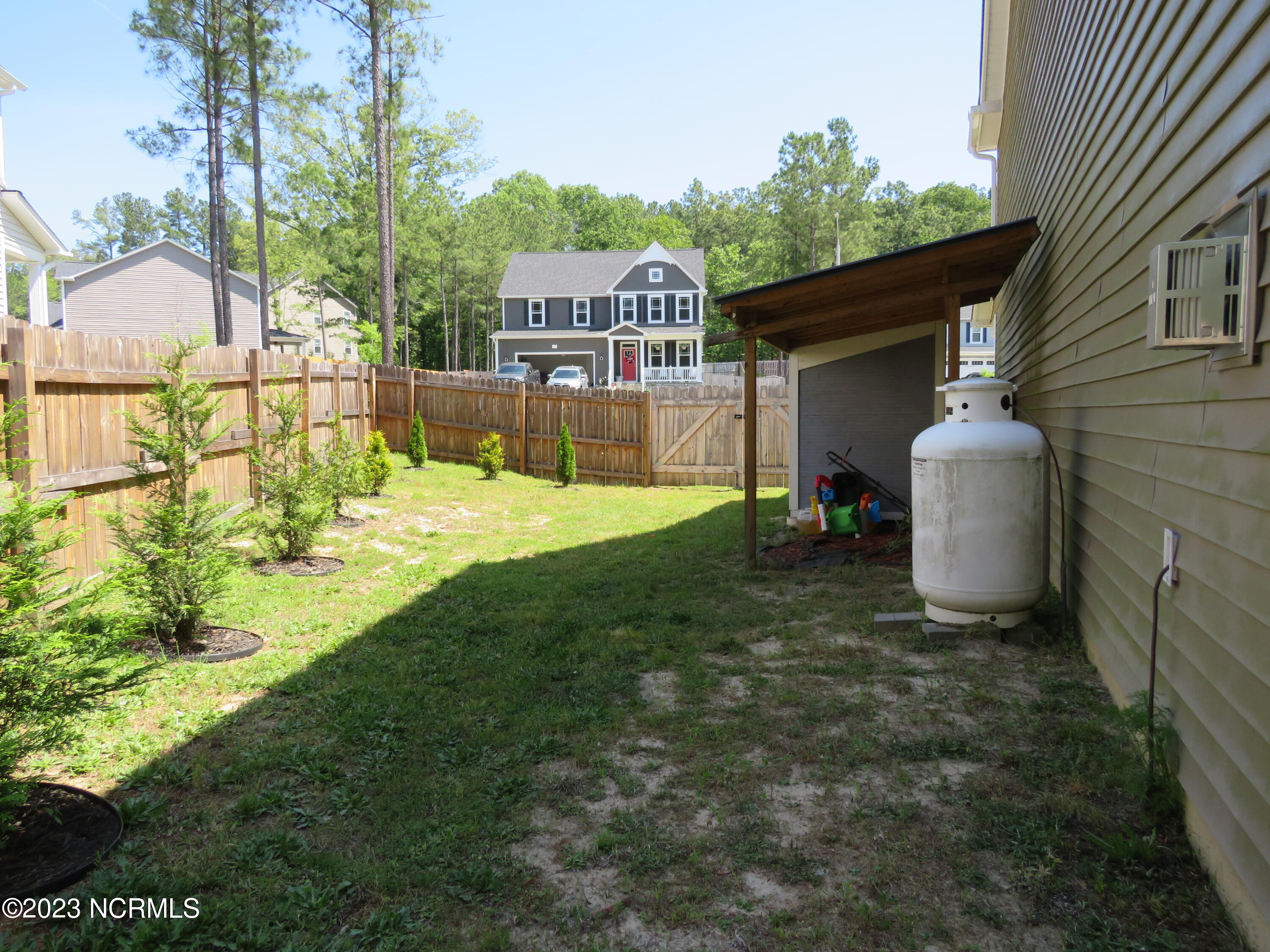 425 Palisades Drive
