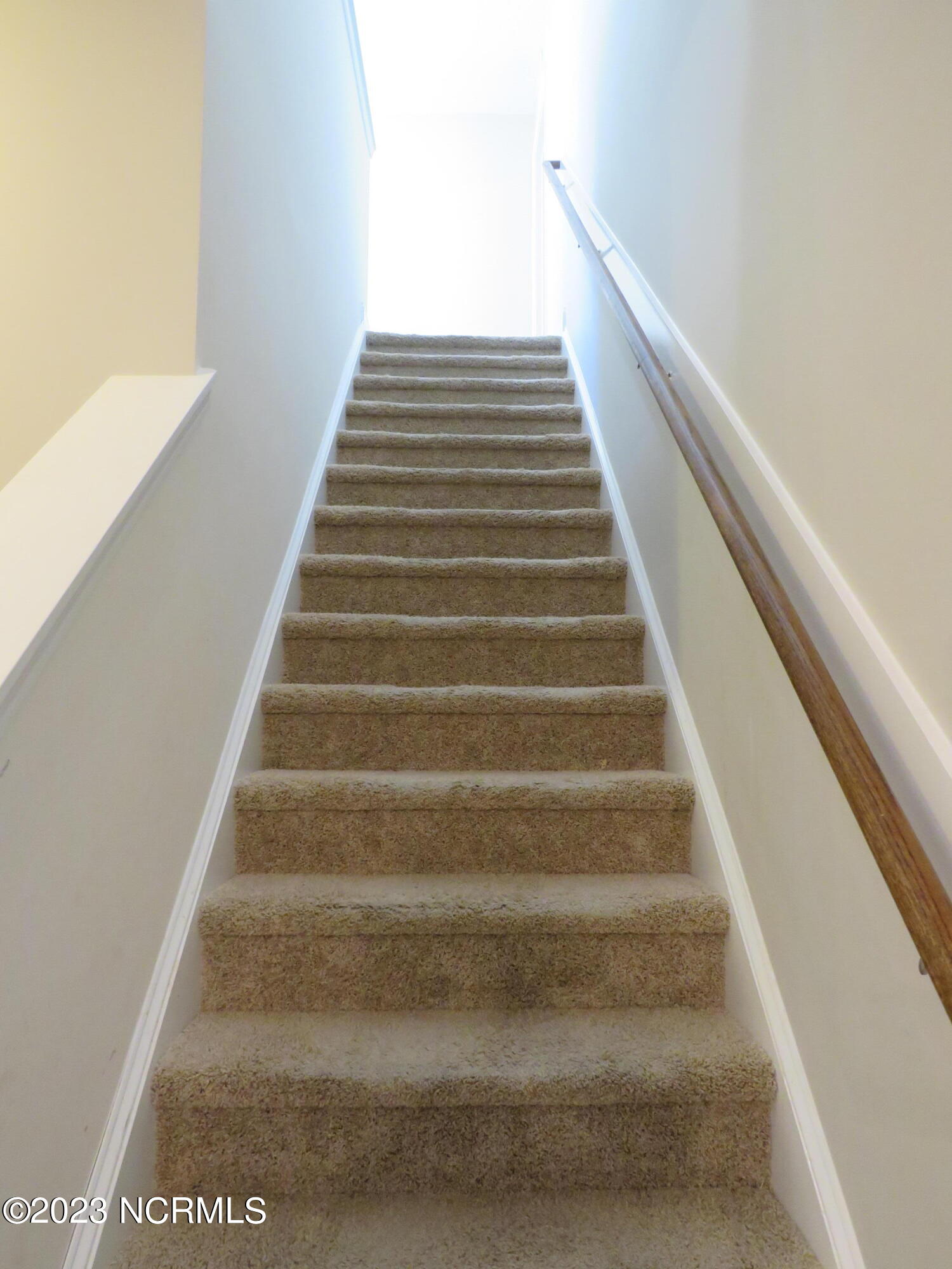 425 Palisades Drive