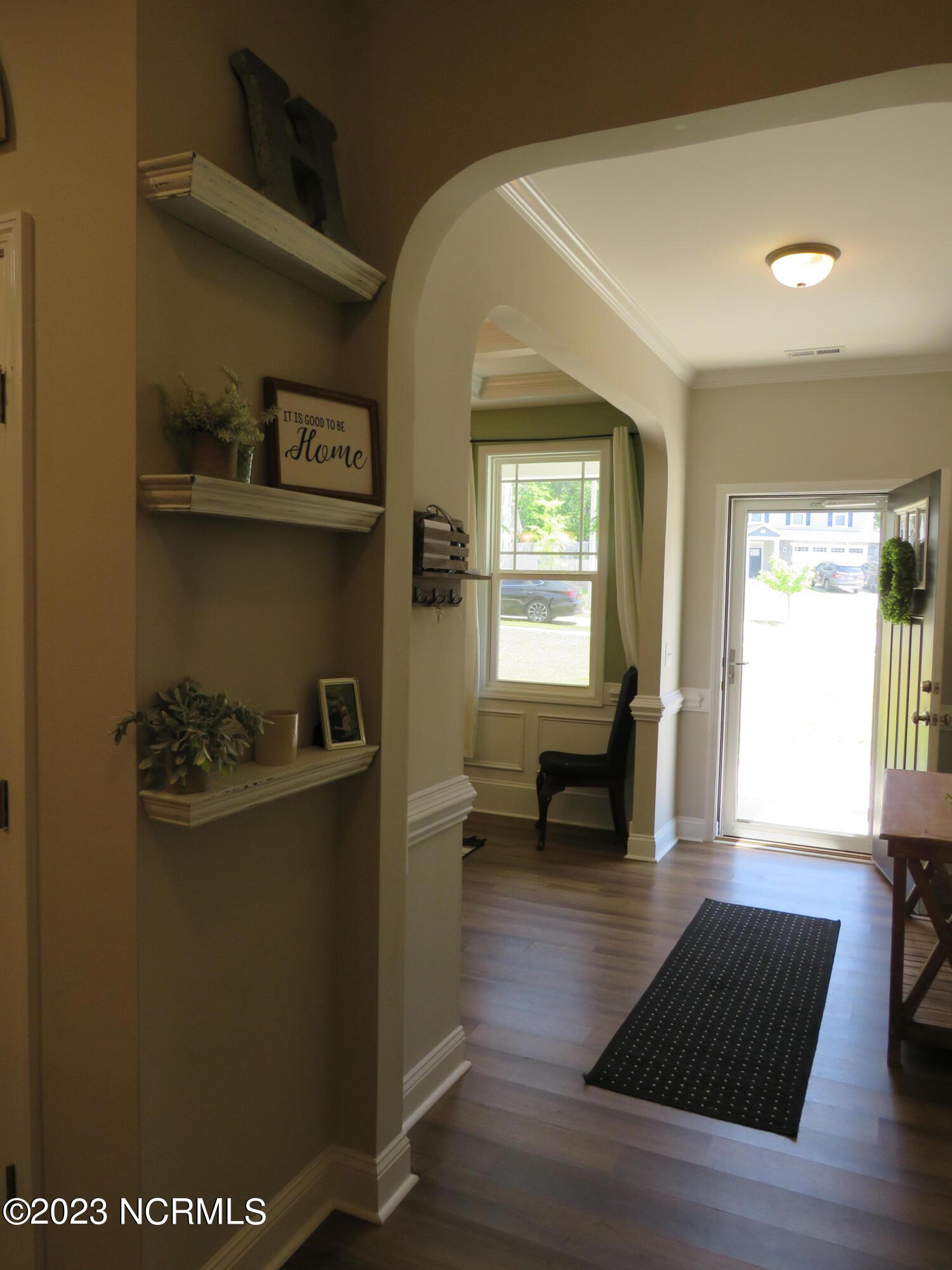 425 Palisades Drive