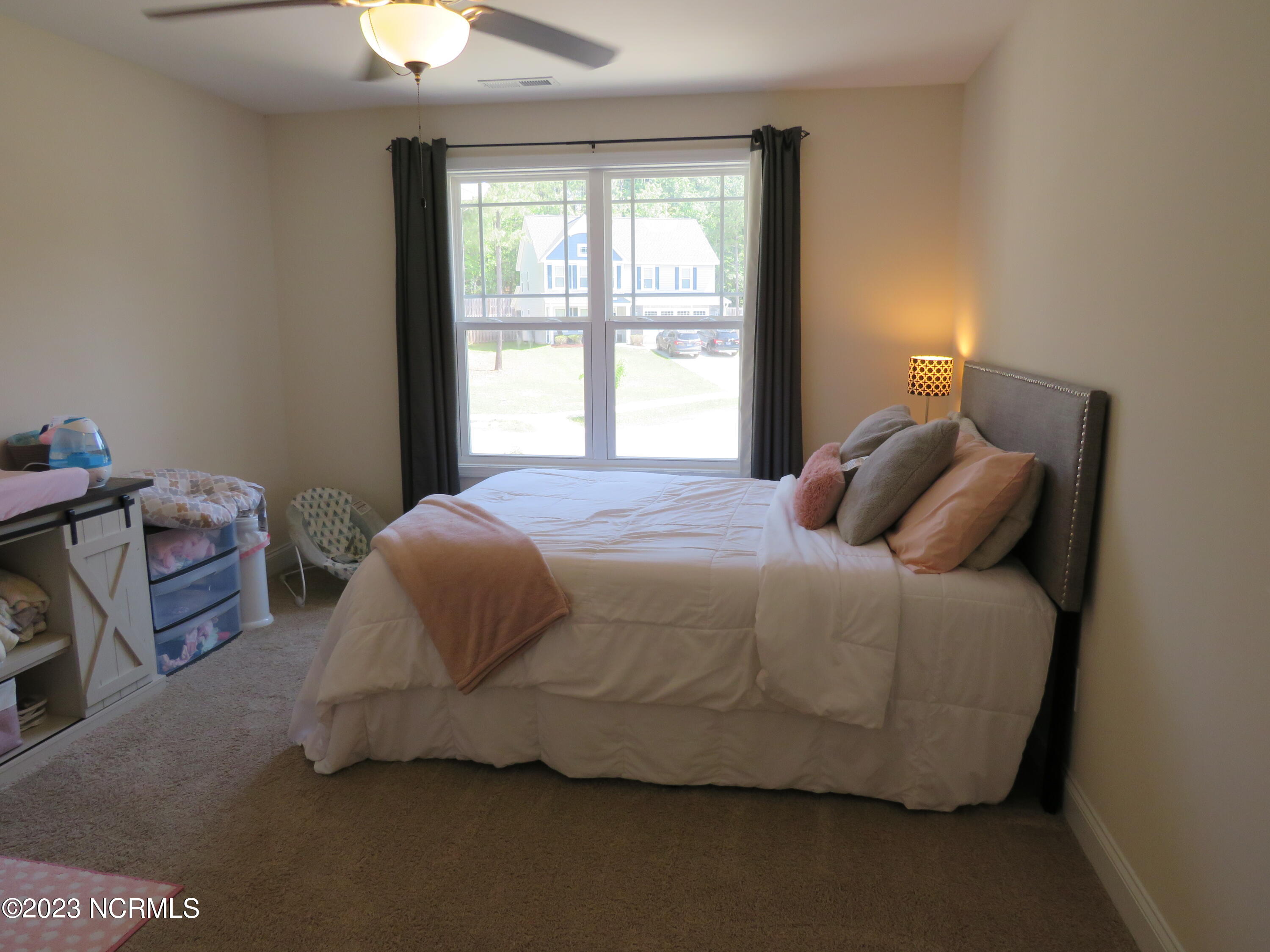 425 Palisades Drive