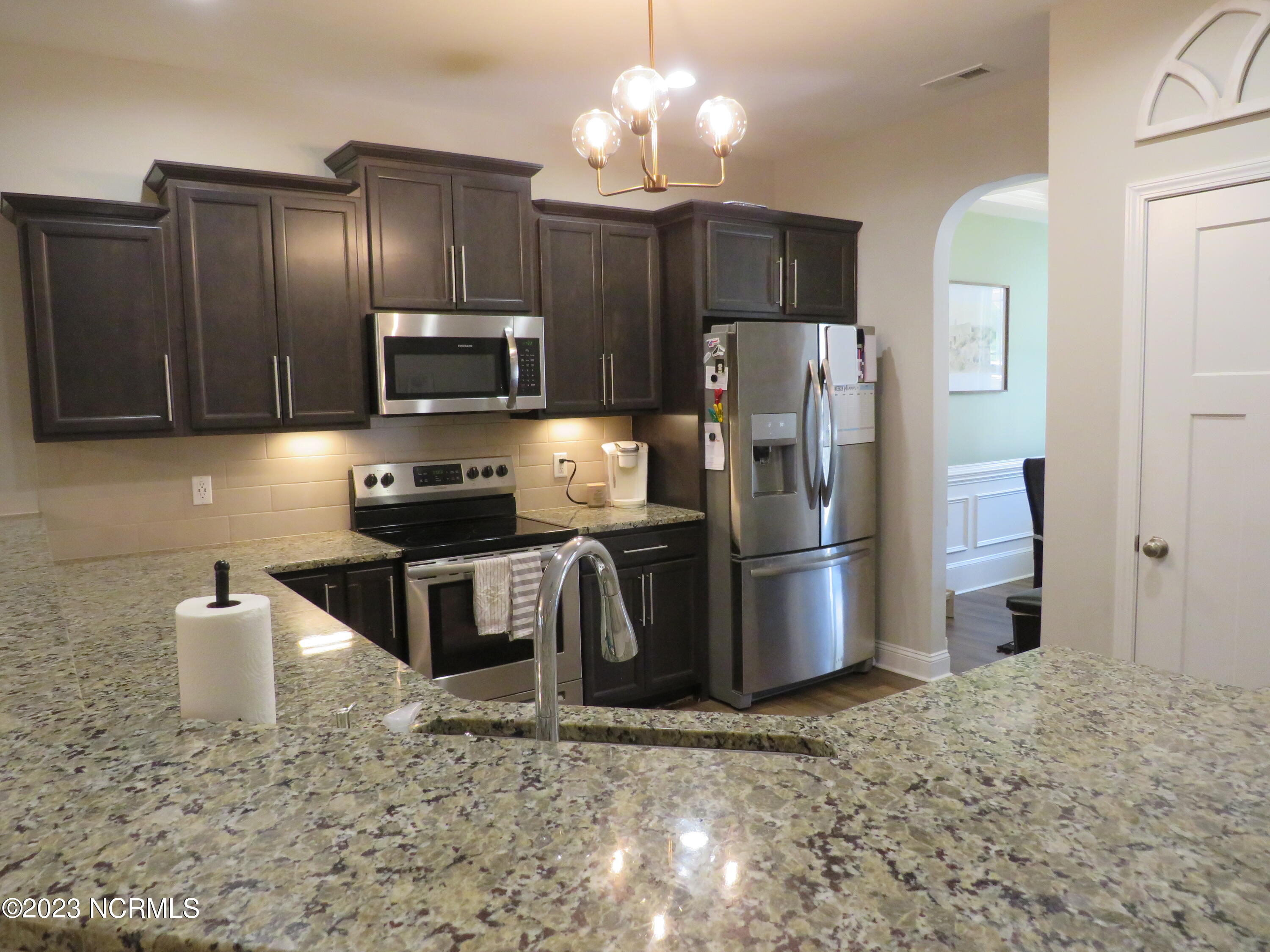 425 Palisades Drive