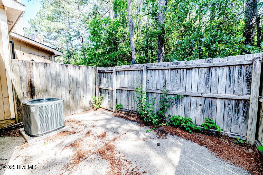 1252 N Forest Drive