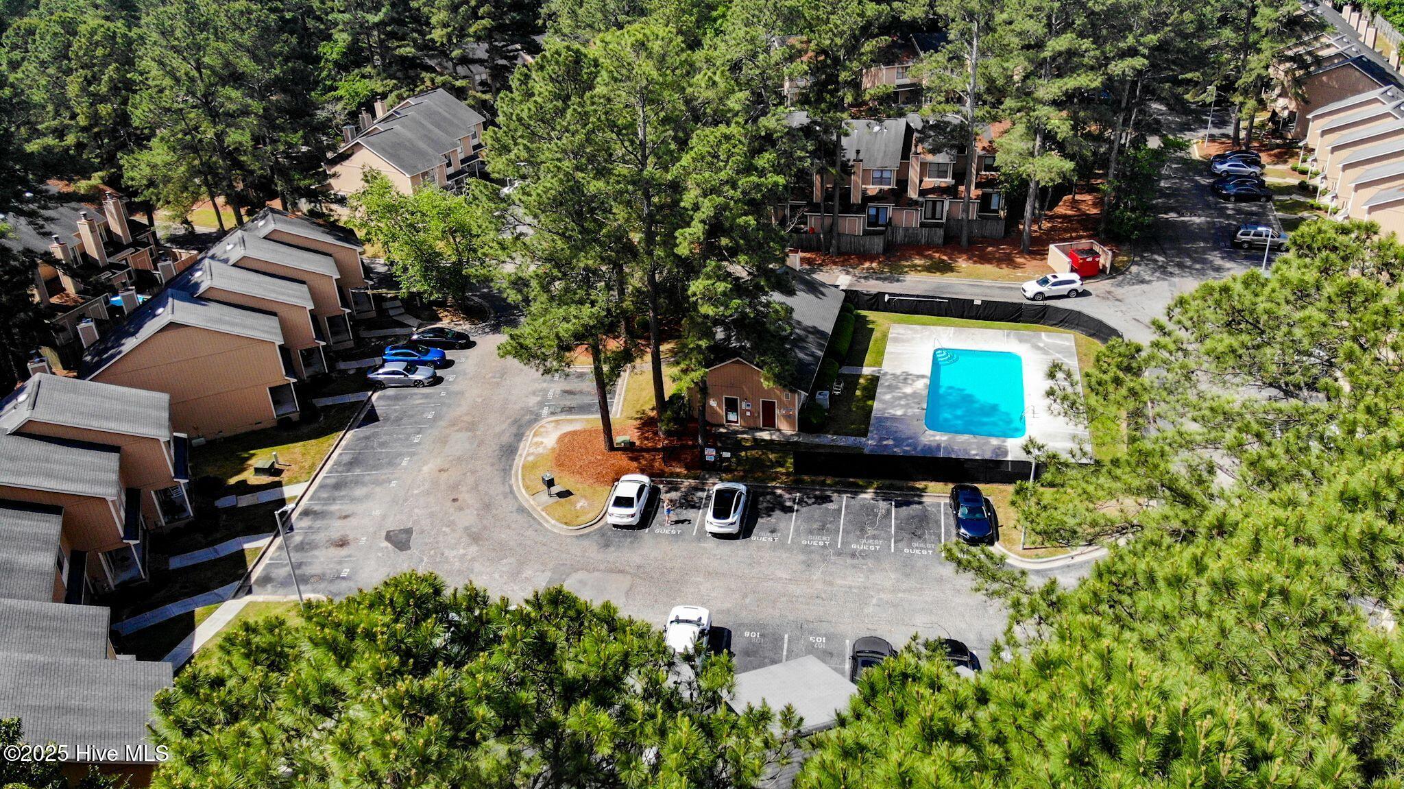 1252 N Forest Drive