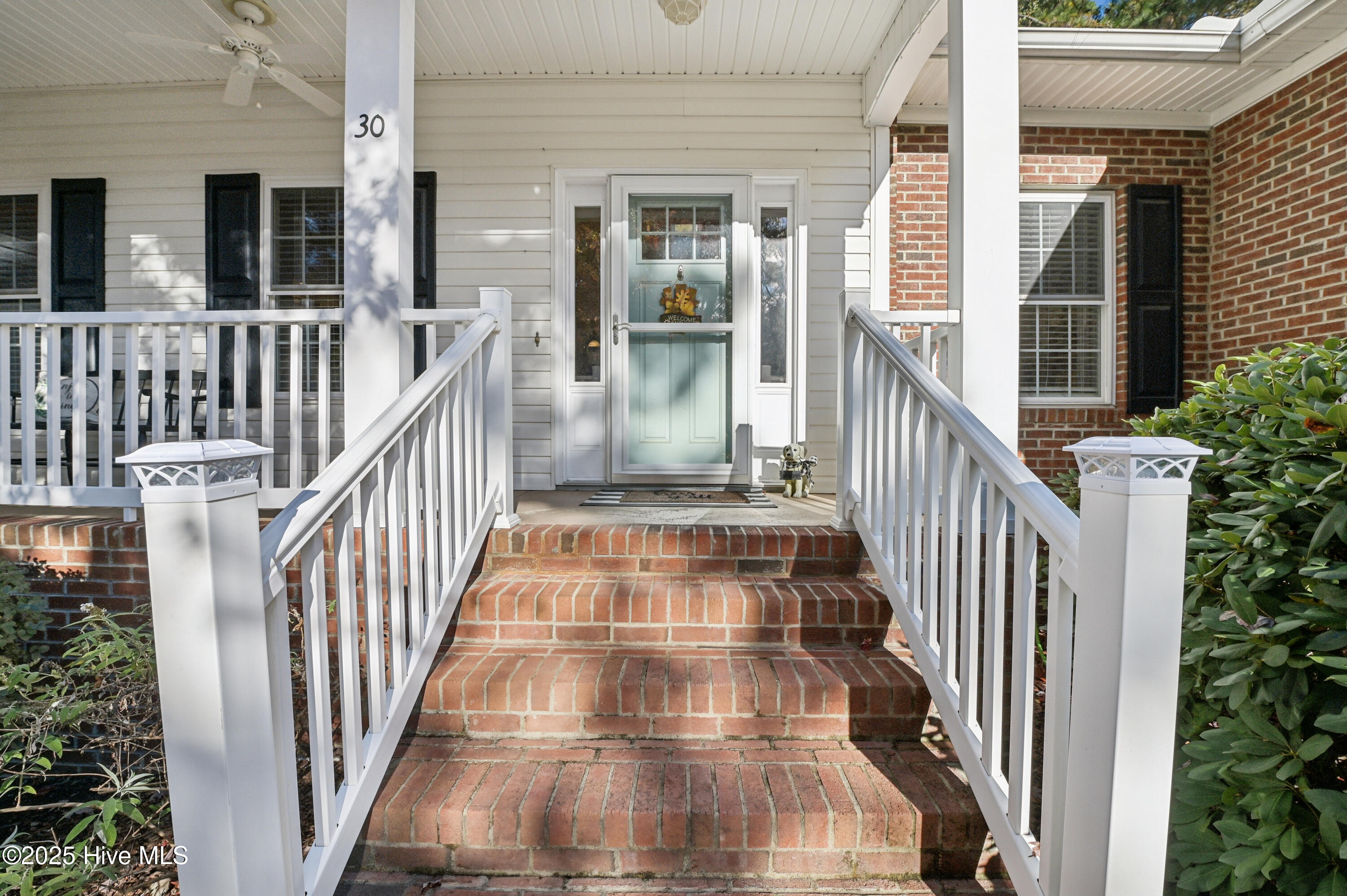 30 Kingswood Circle