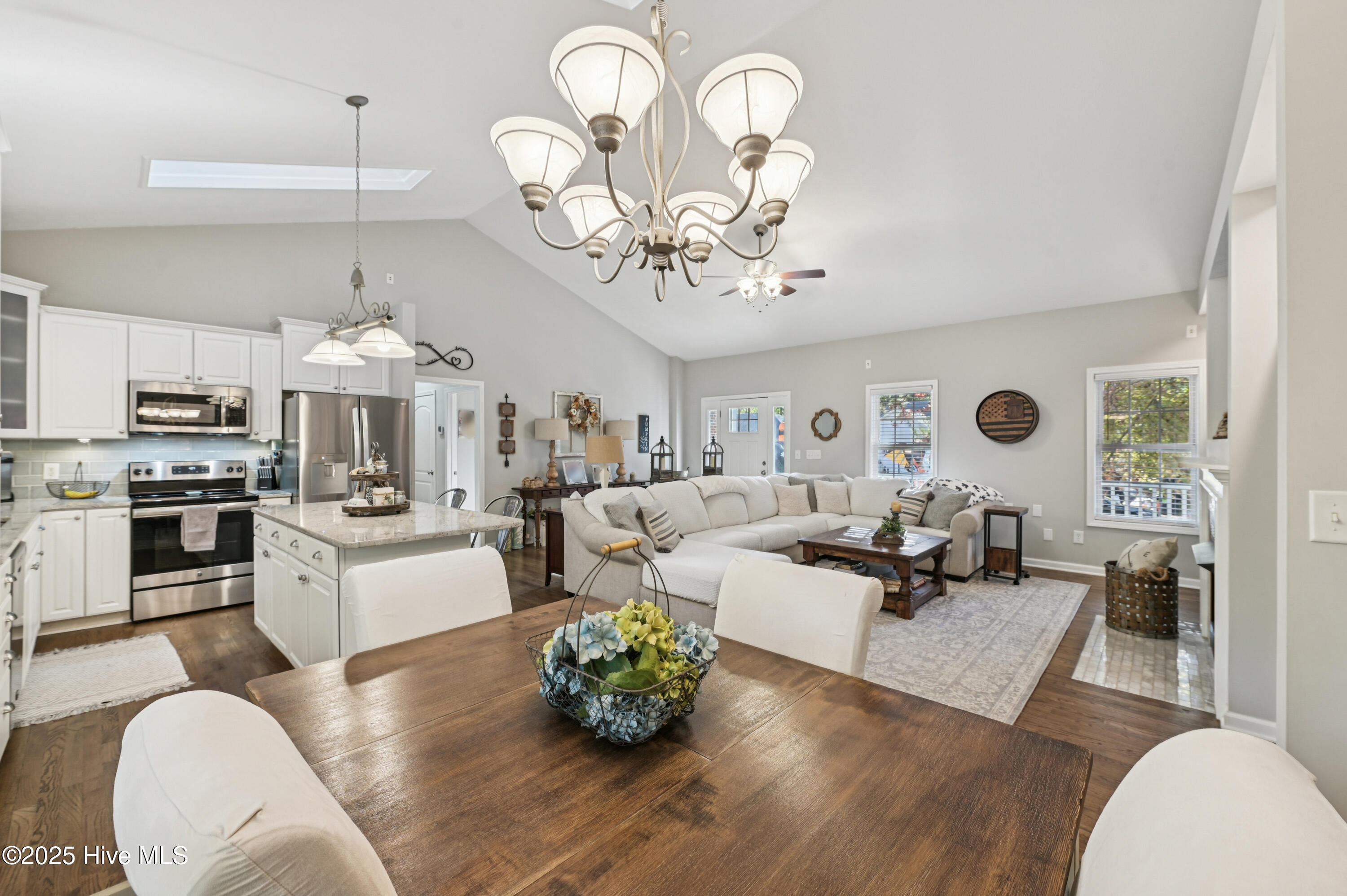 30 Kingswood Circle