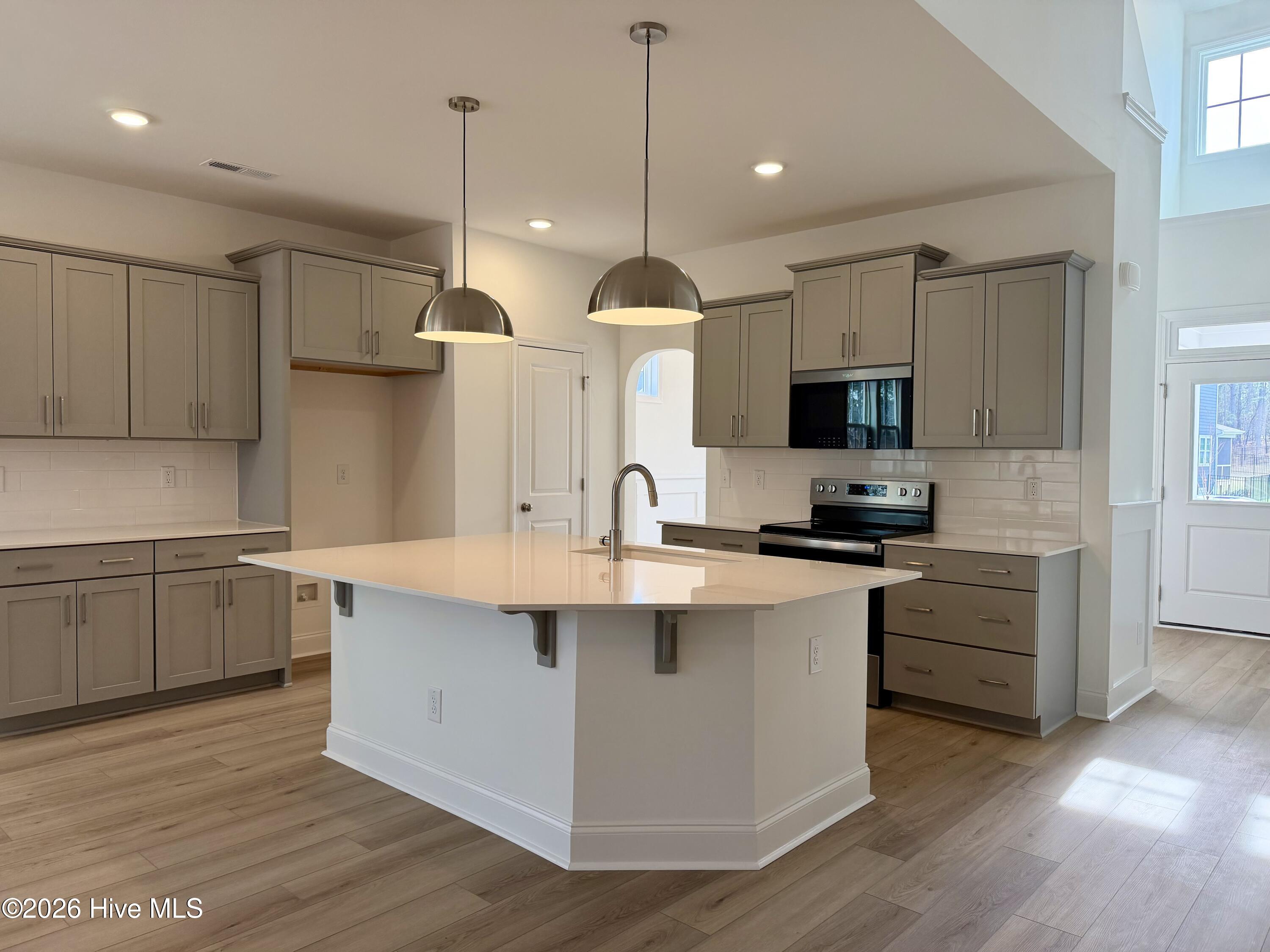 517 Watauga Lane #546