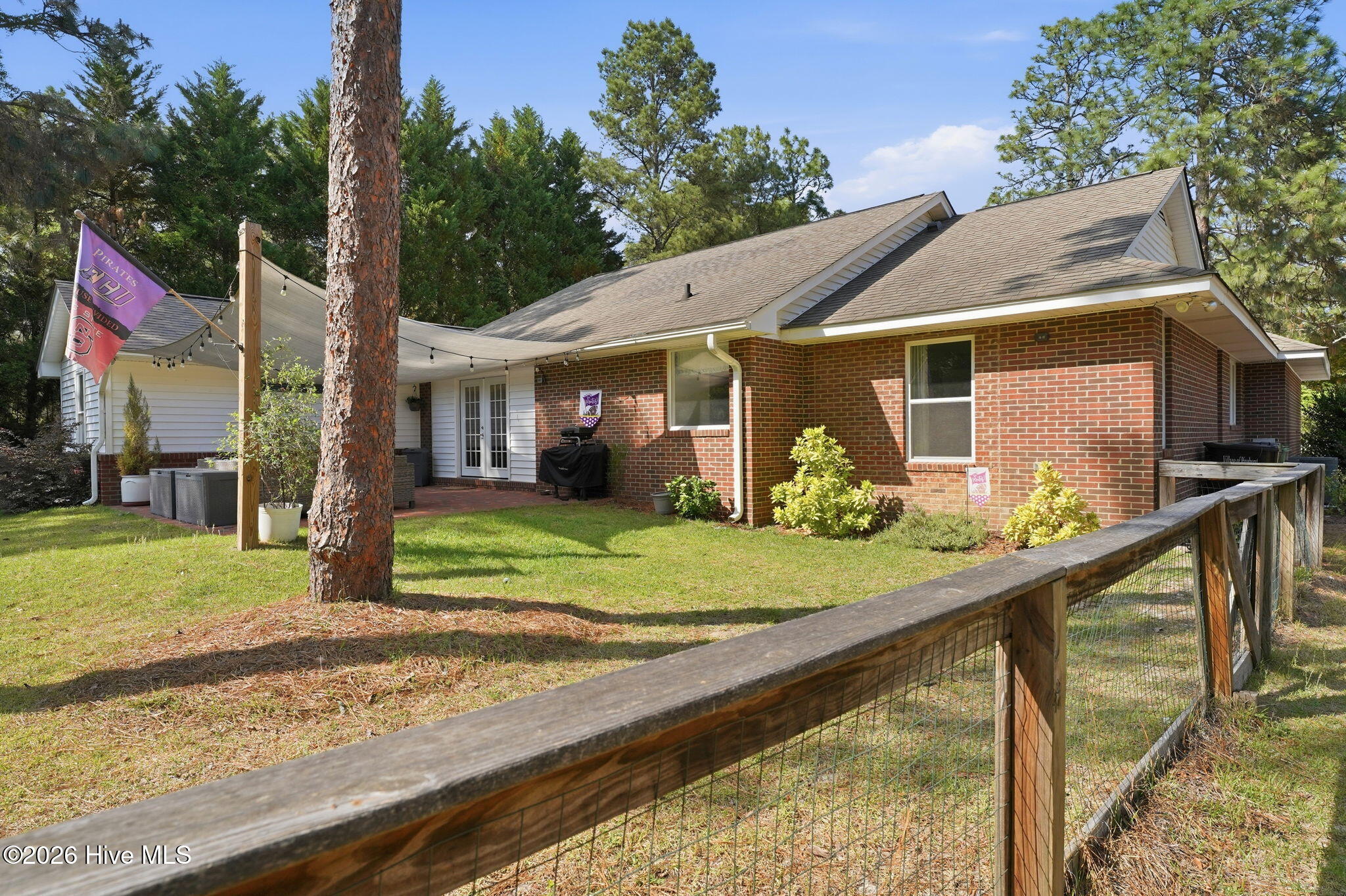 15 Mcleod Road