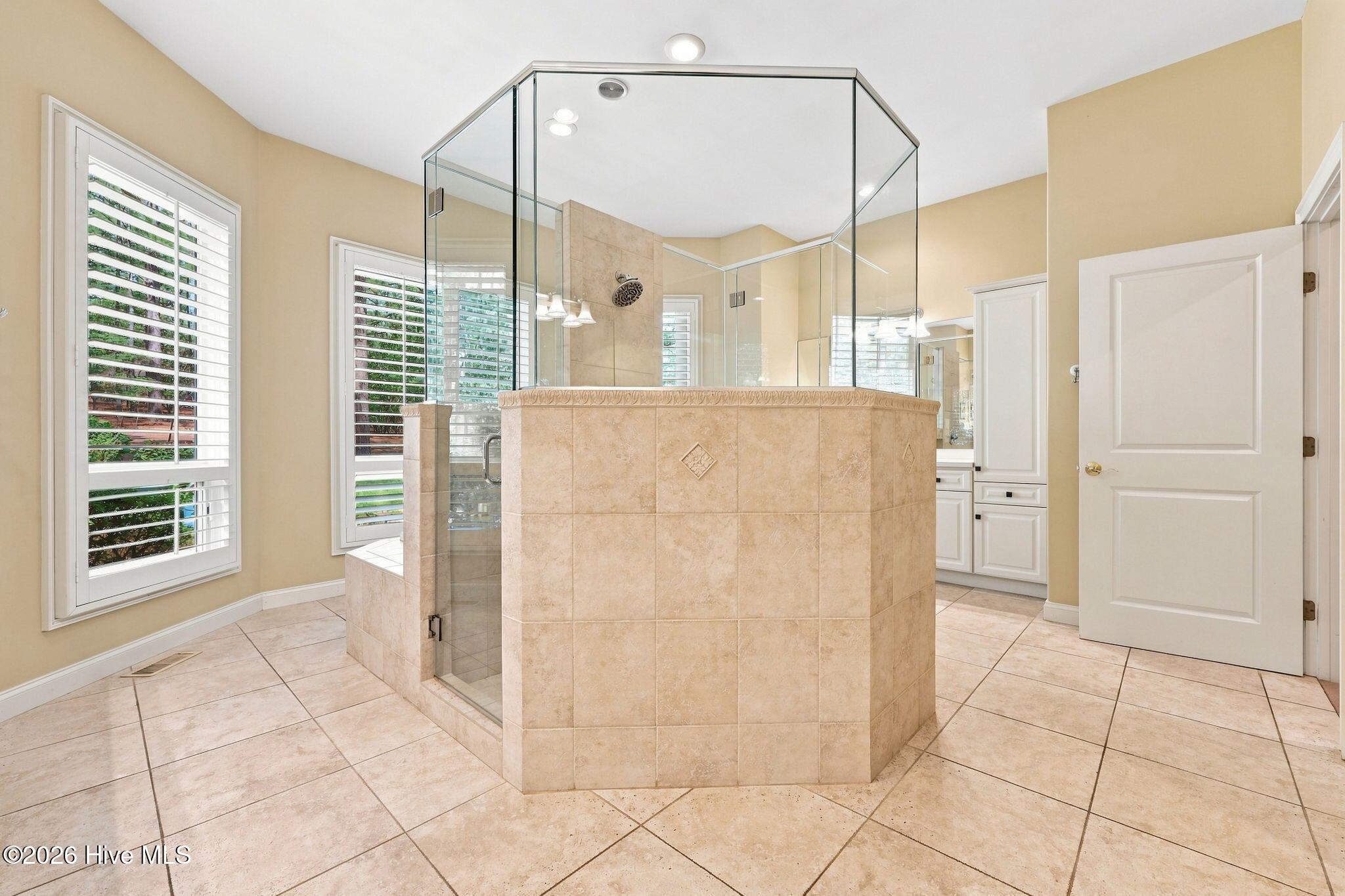 14 Abington Drive
