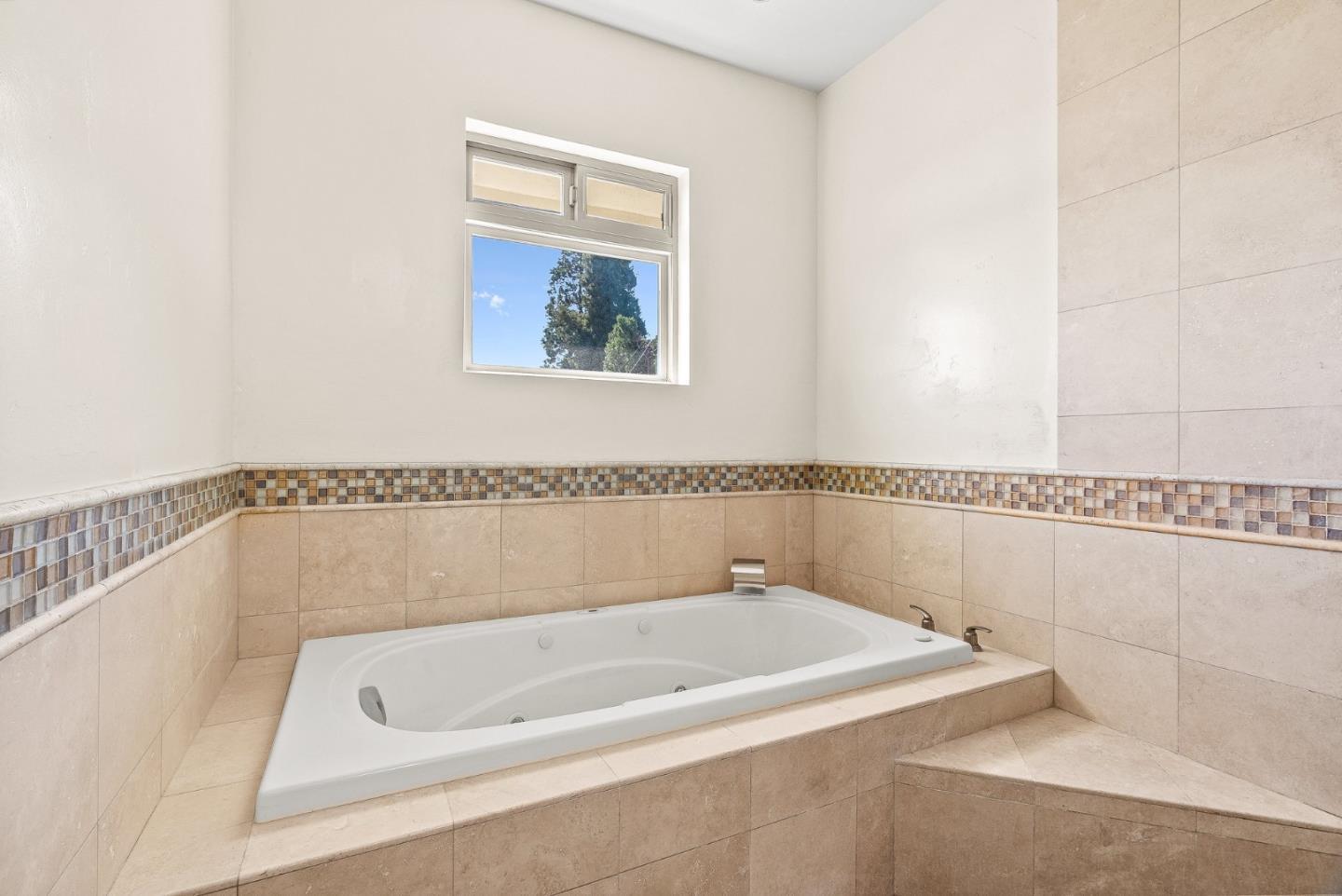 1310 Escalona DR