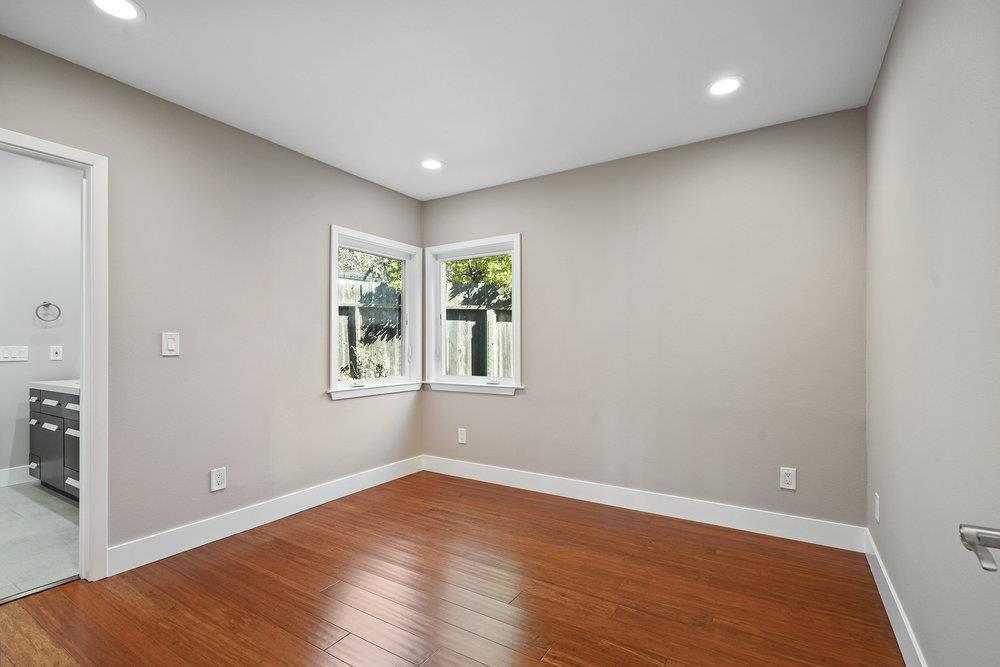 2696 San Carlos Ave