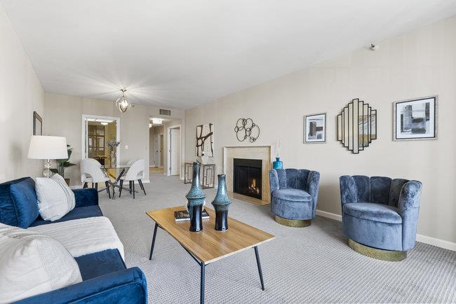 555 Laurel AVE 429