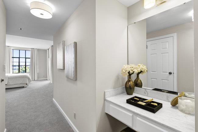 555 Laurel AVE 429