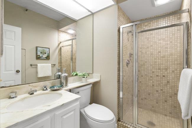 555 Laurel AVE 429