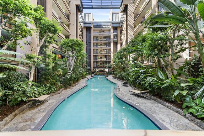 555 Laurel AVE 429