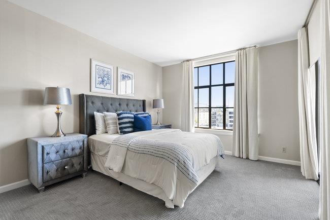 555 Laurel AVE 429