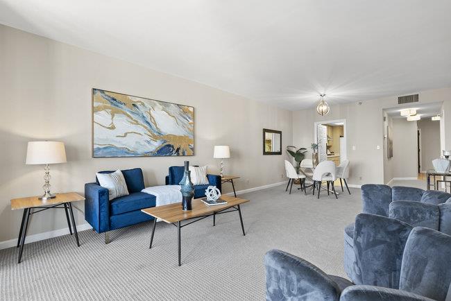 555 Laurel AVE 429
