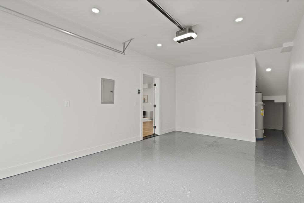211 Fairmount AVE