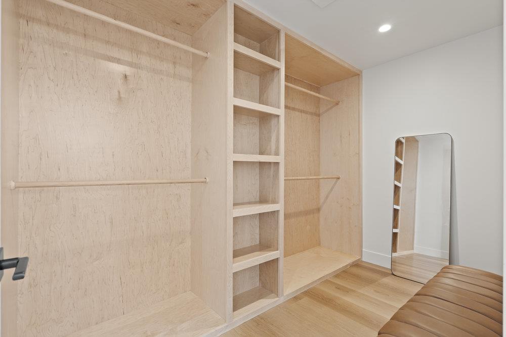 211 Fairmount AVE