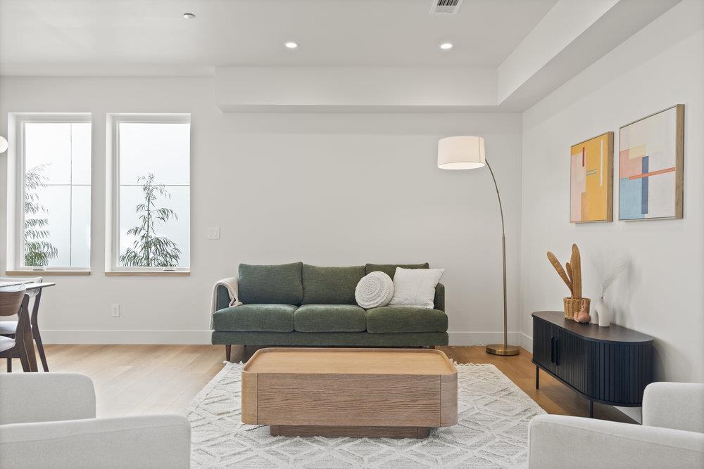211 Fairmount AVE