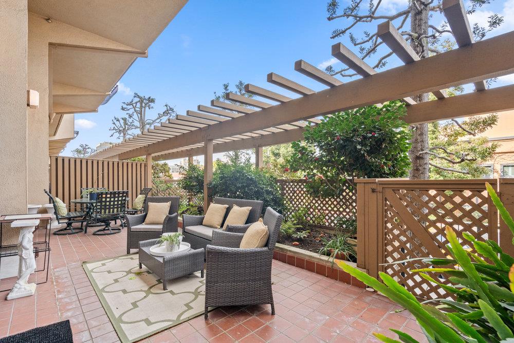 555 Laurel AVE 123