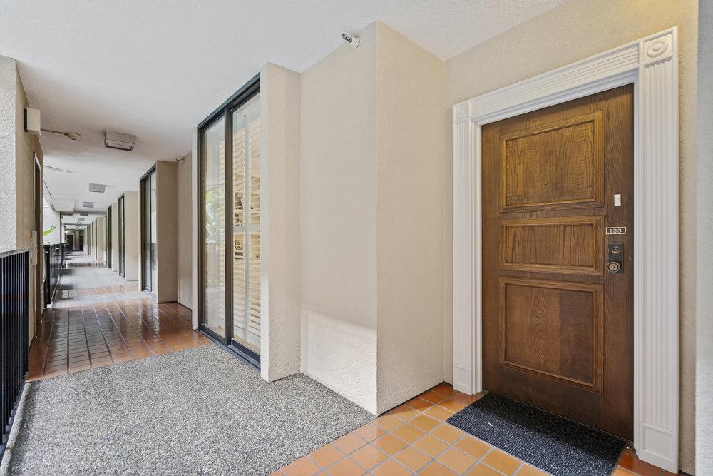 555 Laurel AVE 123