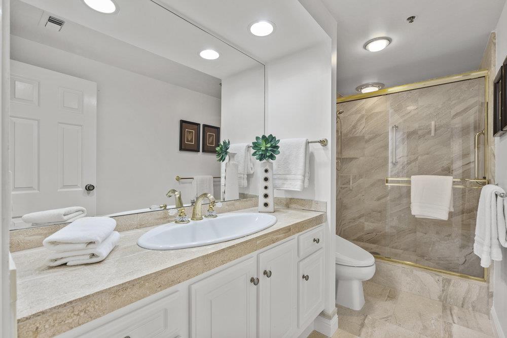 555 Laurel AVE 123