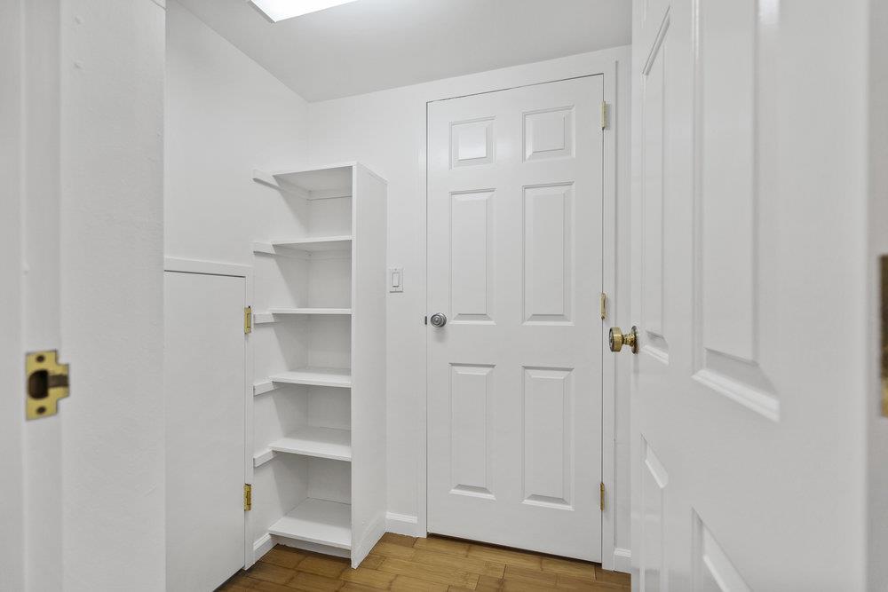 555 Laurel AVE 123