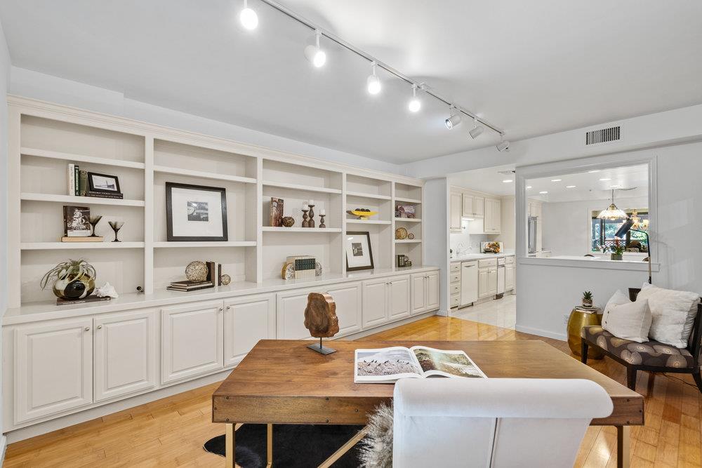 555 Laurel AVE 123