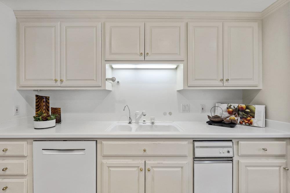 555 Laurel AVE 123