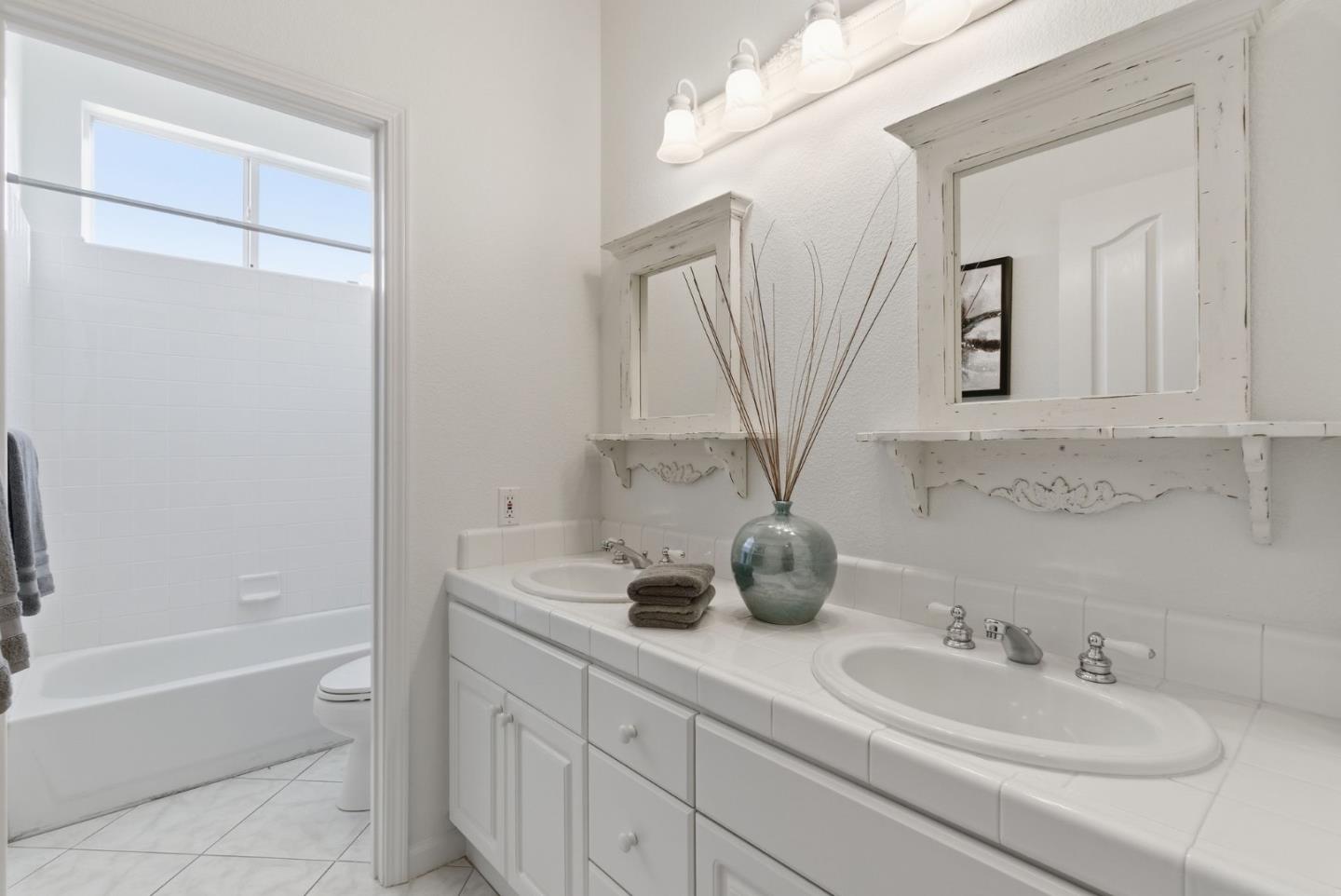 2545 Fox Ridge Drive