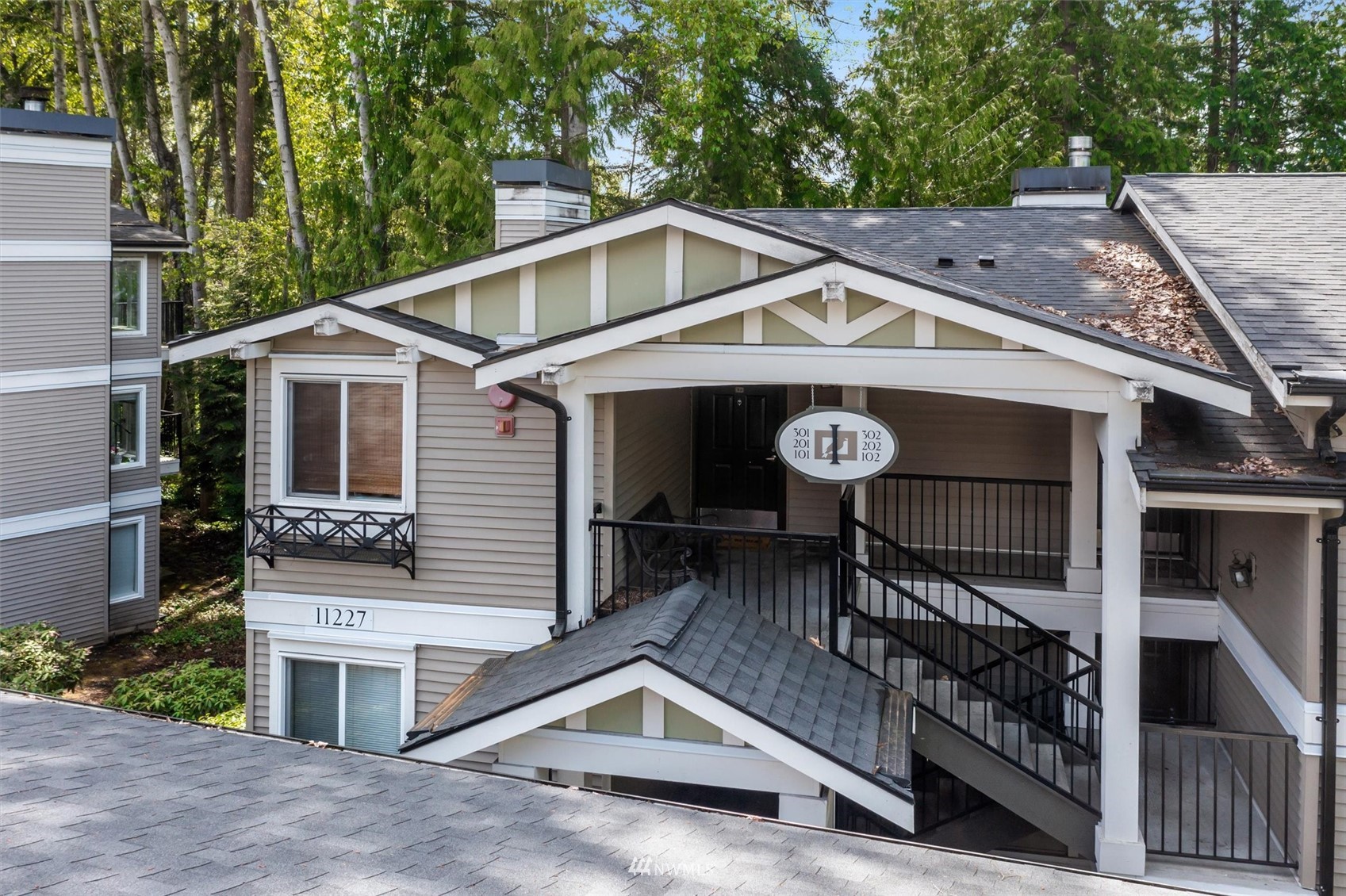 11227 NE 128th Street Unit: I302