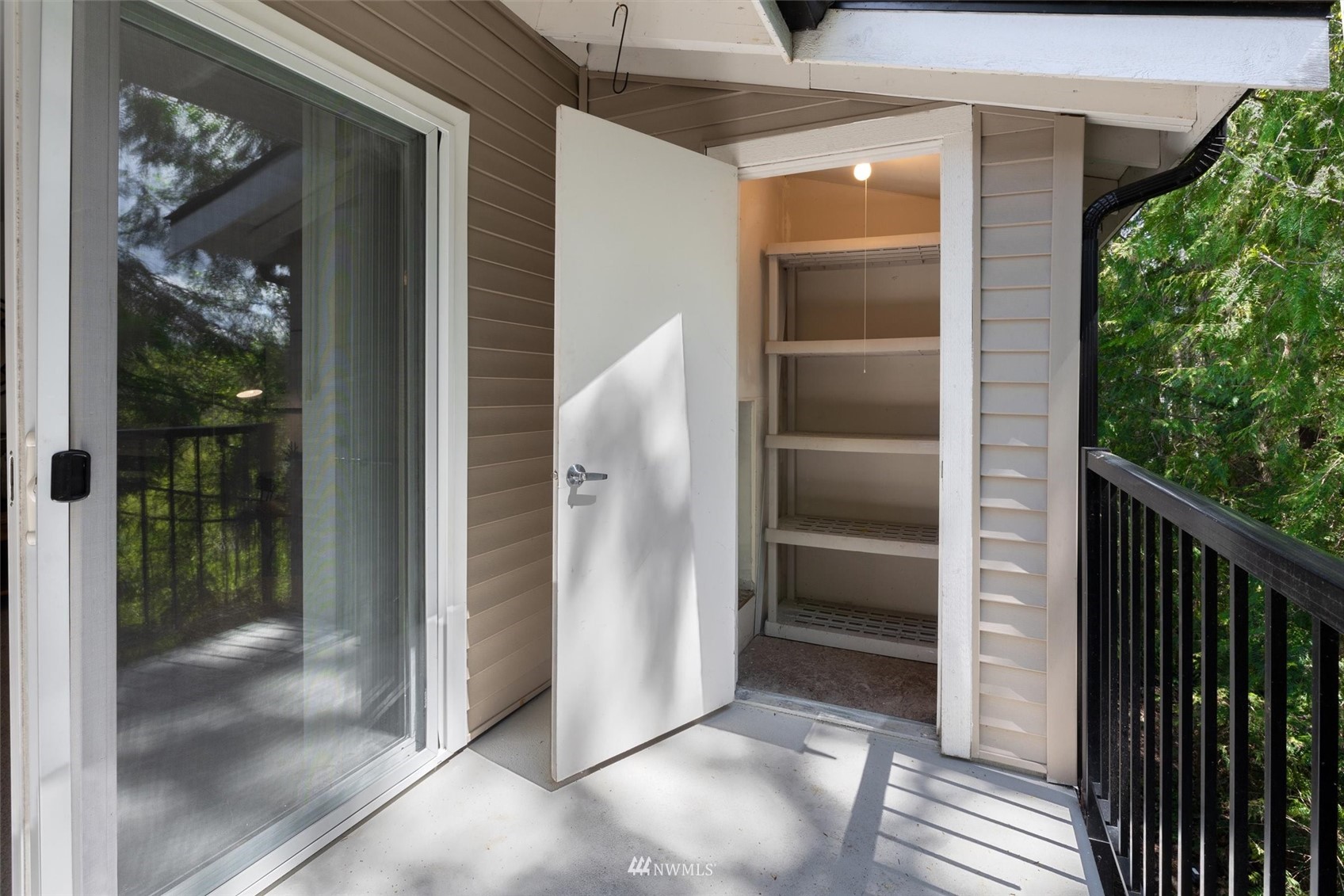 11227 NE 128th Street Unit: I302