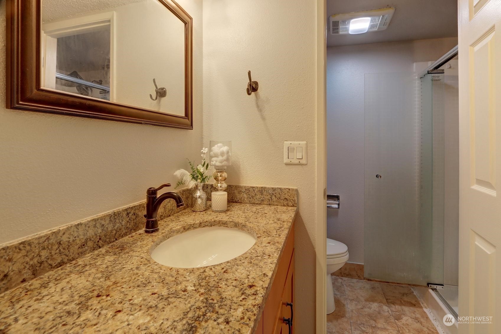 4717 W Lake Sammamish Parkway Unit: C101