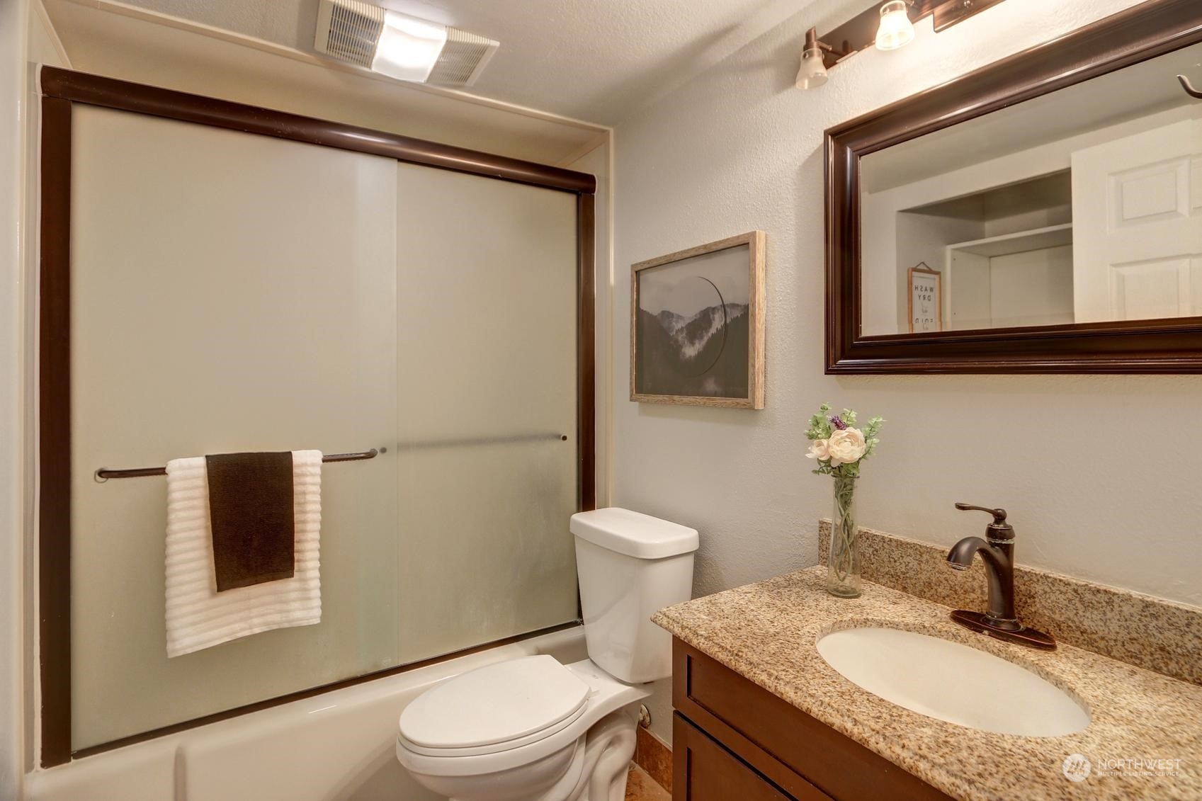 4717 W Lake Sammamish Parkway Unit: C101