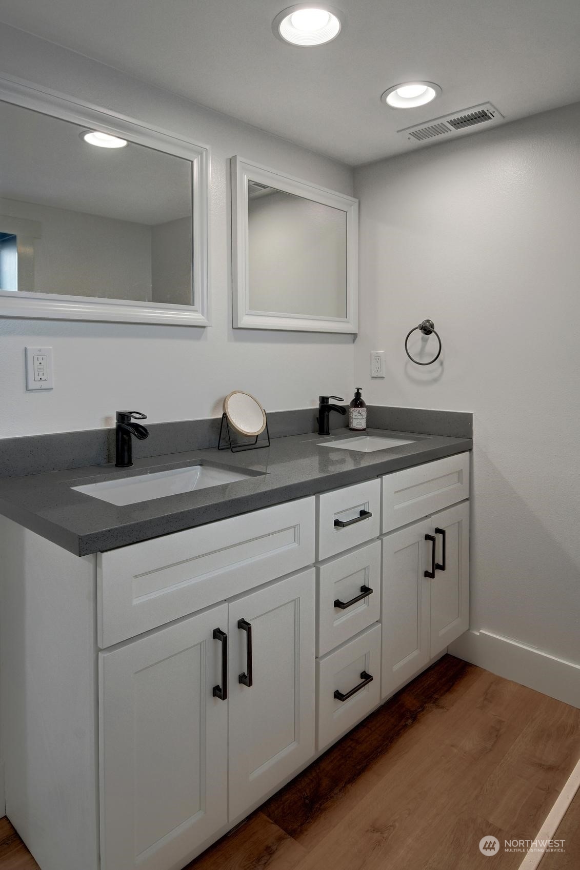 808 A SW Henderson Street