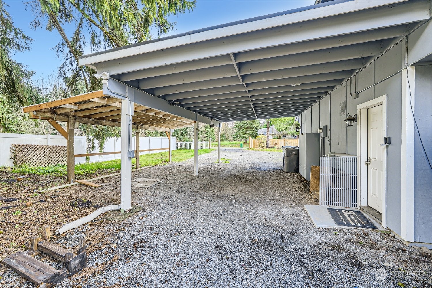 2515 323rd Avenue NE