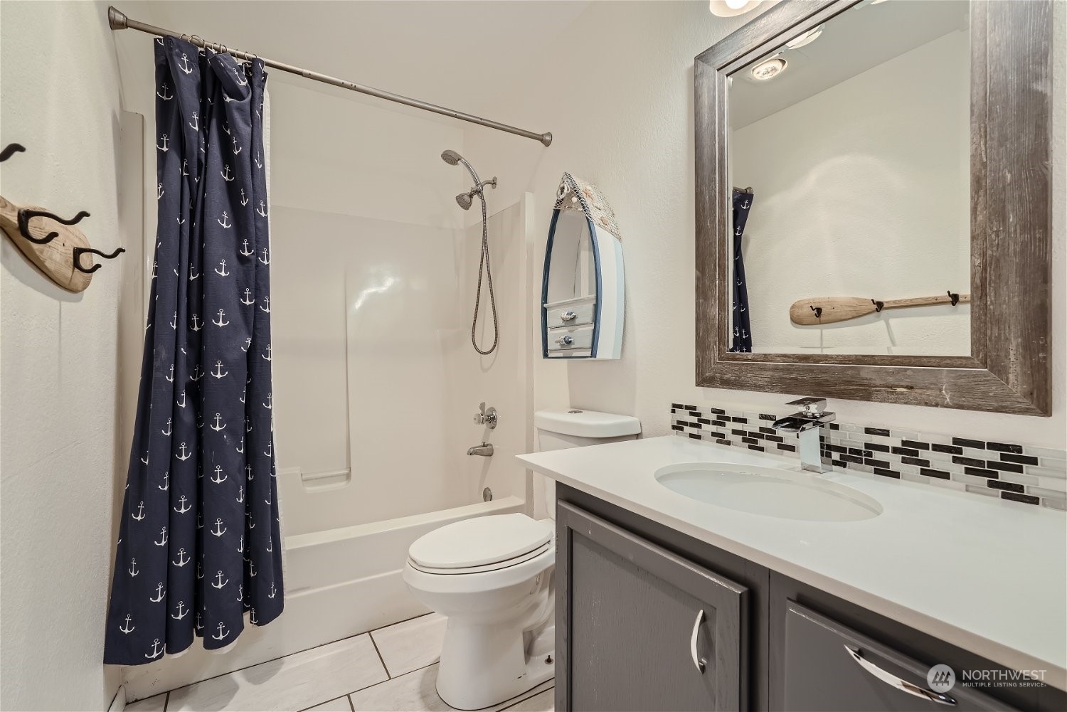 2515 323rd Avenue NE