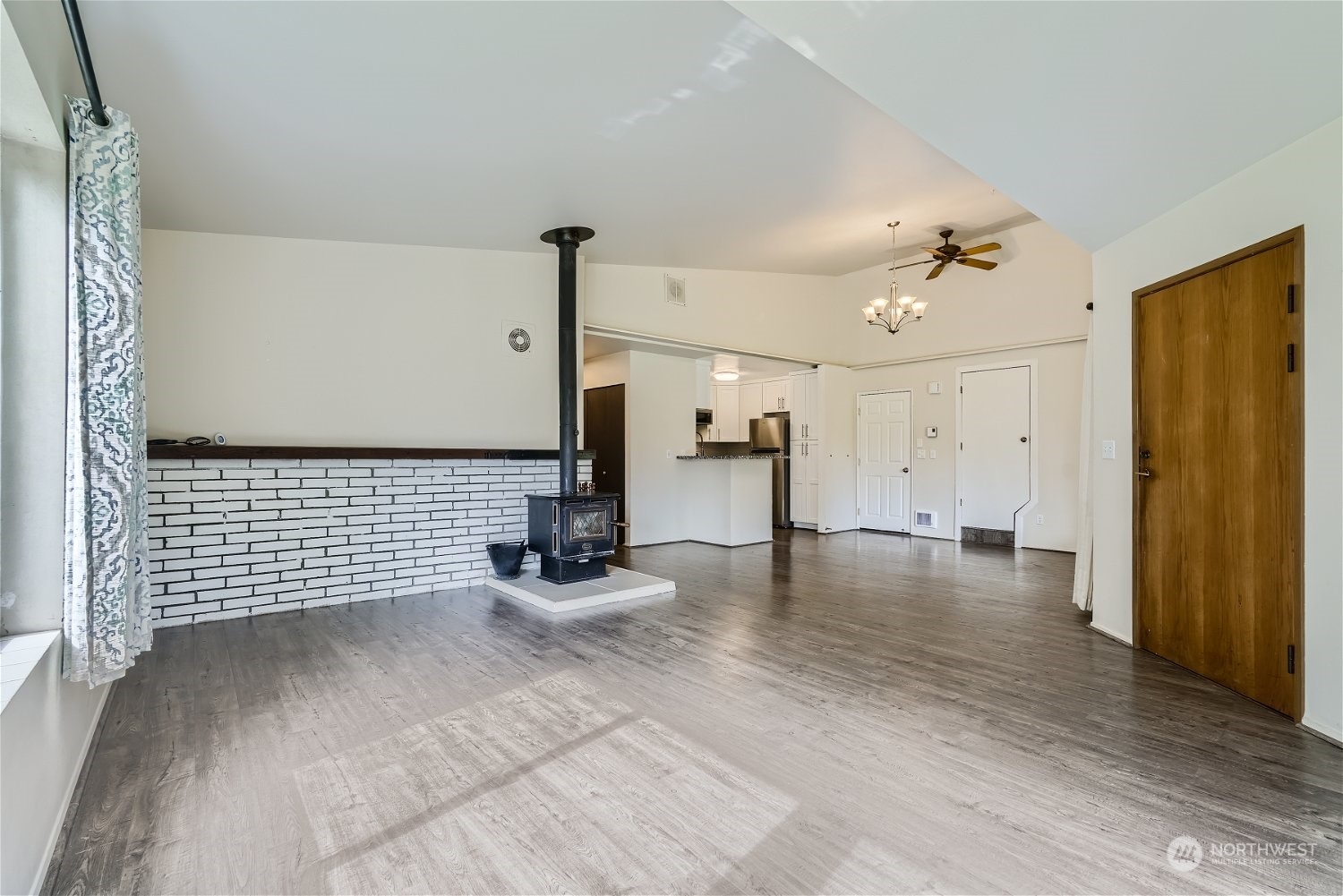 2515 323rd Avenue NE