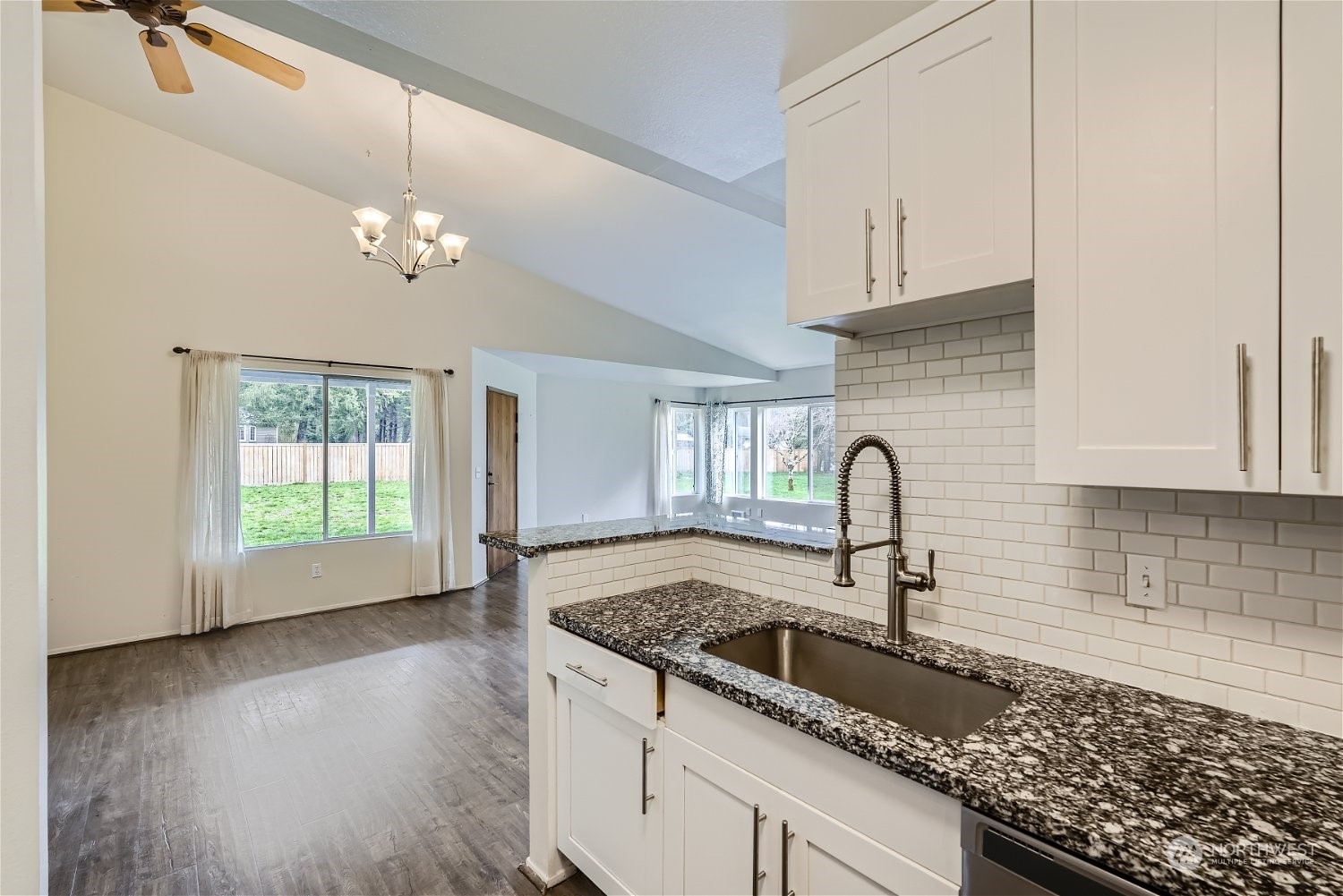 2515 323rd Avenue NE