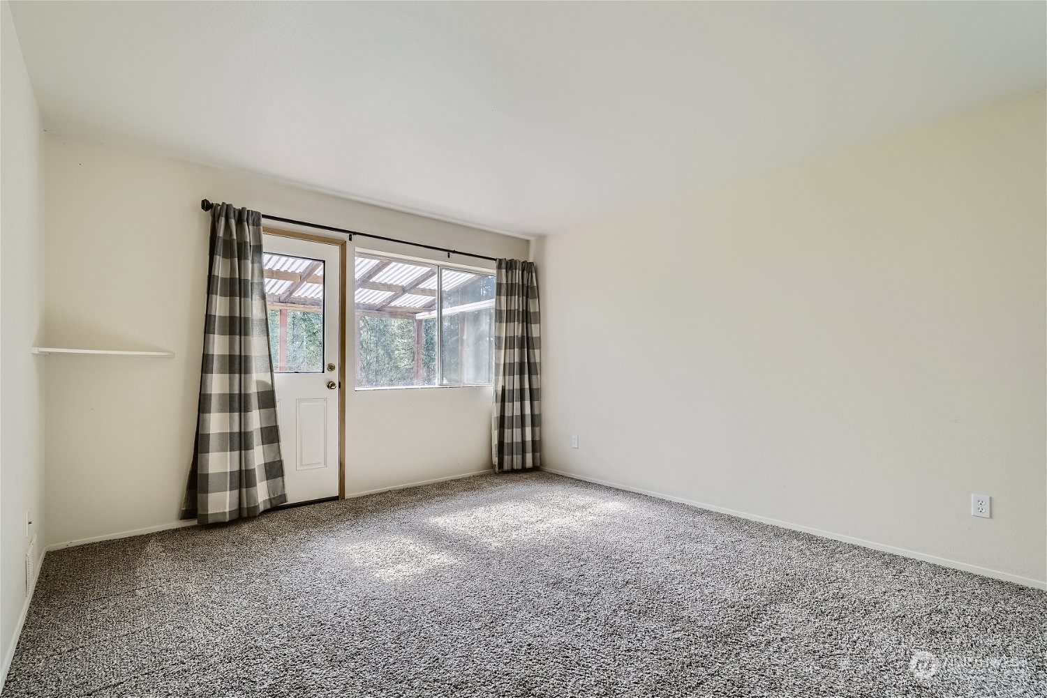 2515 323rd Avenue NE