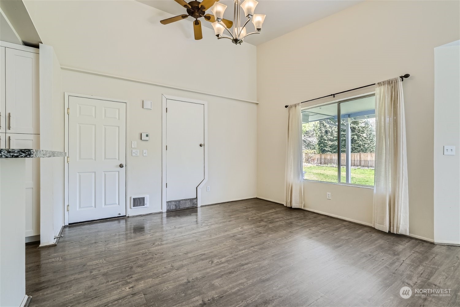 2515 323rd Avenue NE