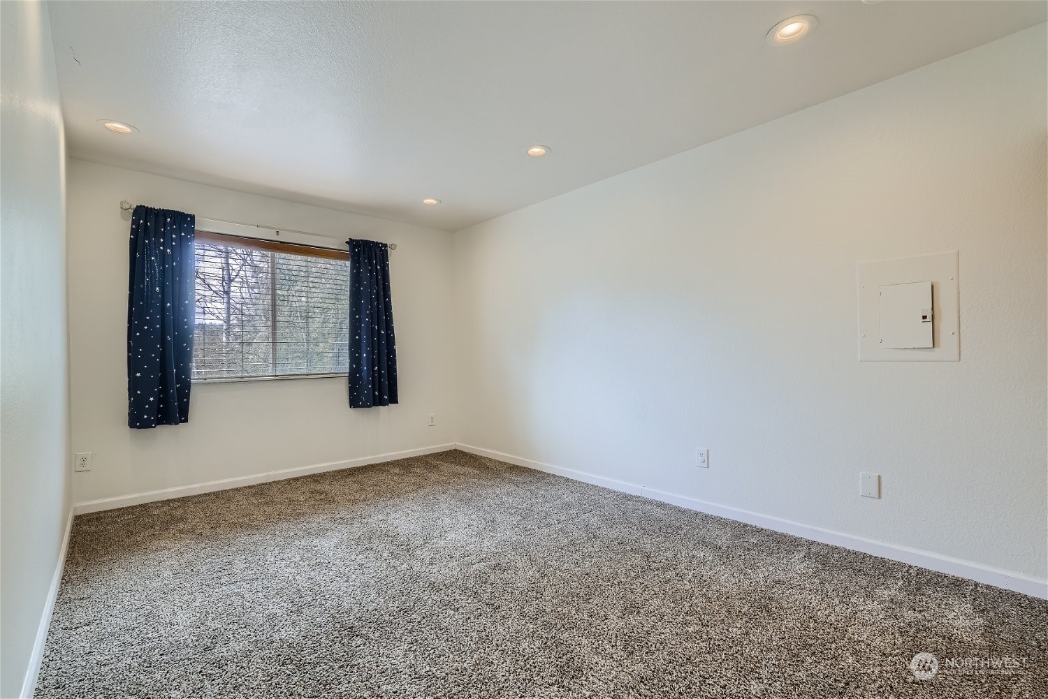 2515 323rd Avenue NE