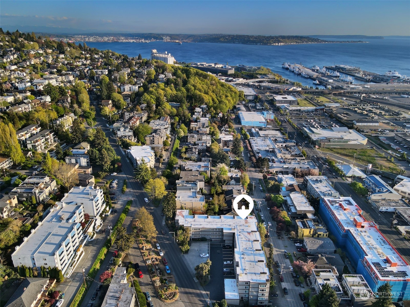 2253 Gilman Drive W #504