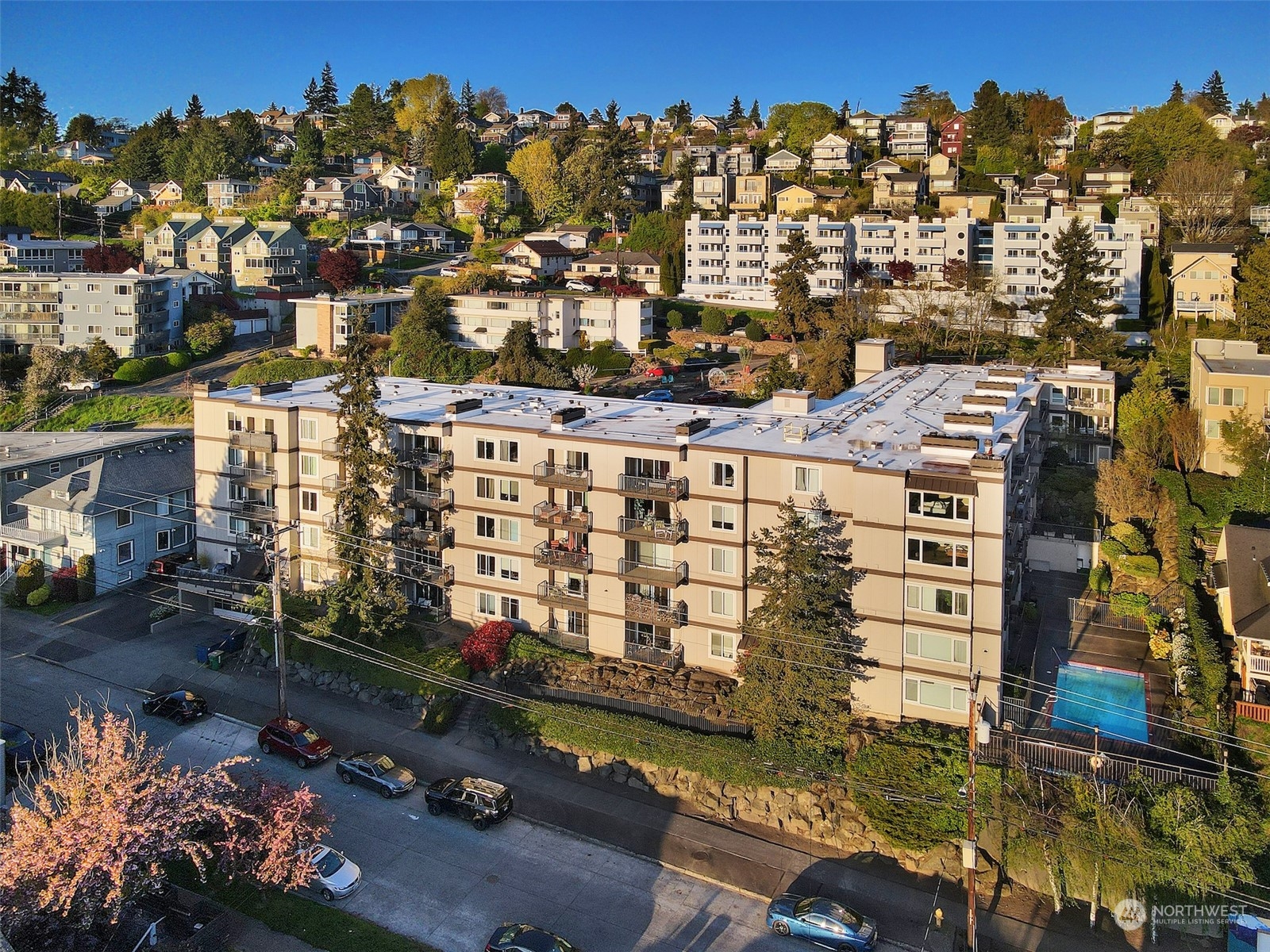 2253 Gilman Drive W #504