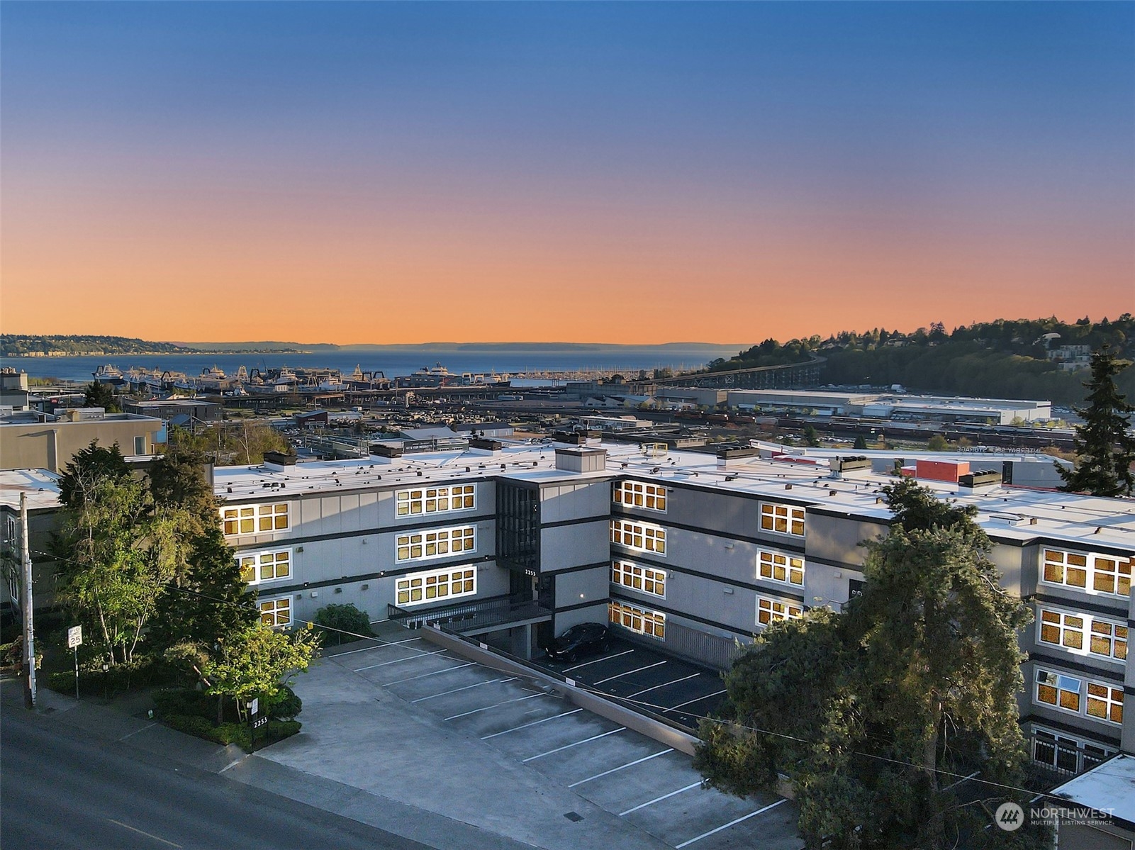 2253 Gilman Drive W #504