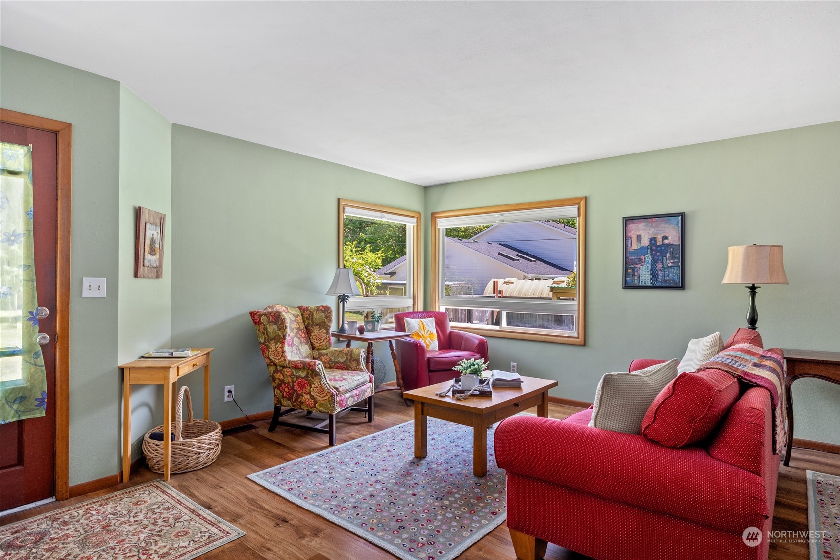 6131 Woodard Bay Road NE